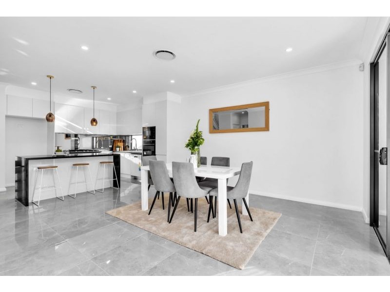7 Avocet Cct, Marsden Park NSW 2765