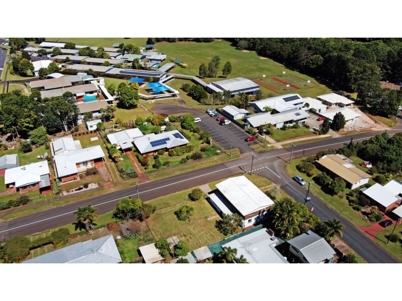 39-41 Kelly Street, Atherton QLD 4883