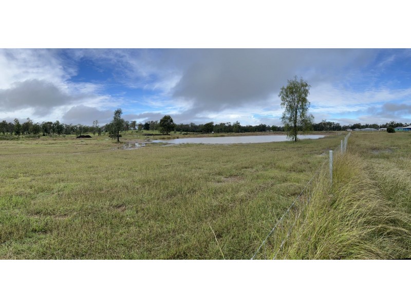 24 Lakesfront Place, Hatton Vale QLD 4341