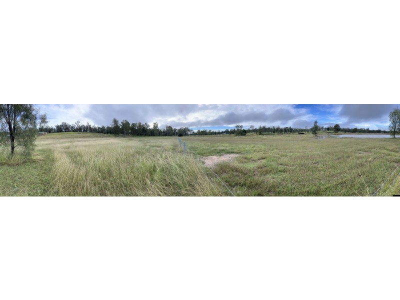 24 Lakesfront Place, Hatton Vale QLD 4341