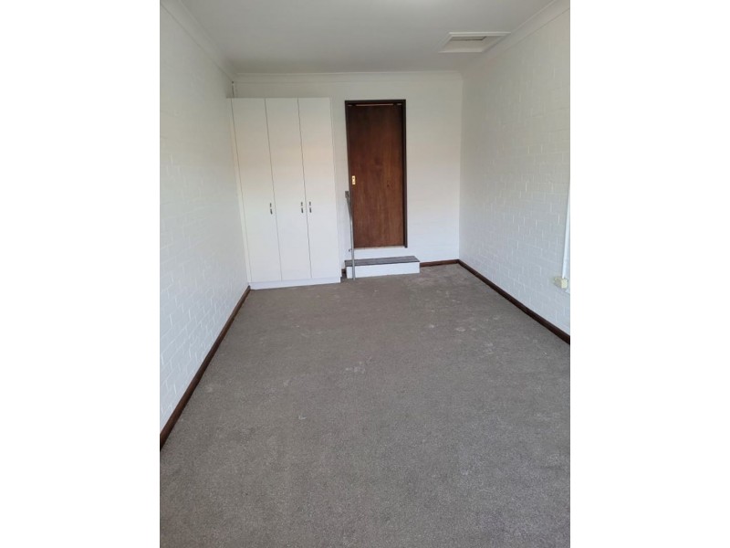 1/199 Nasmyth Street, Young NSW 2594