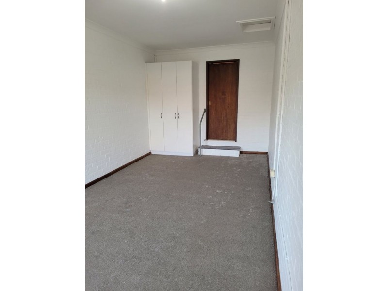1/199 Nasmyth Street, Young NSW 2594