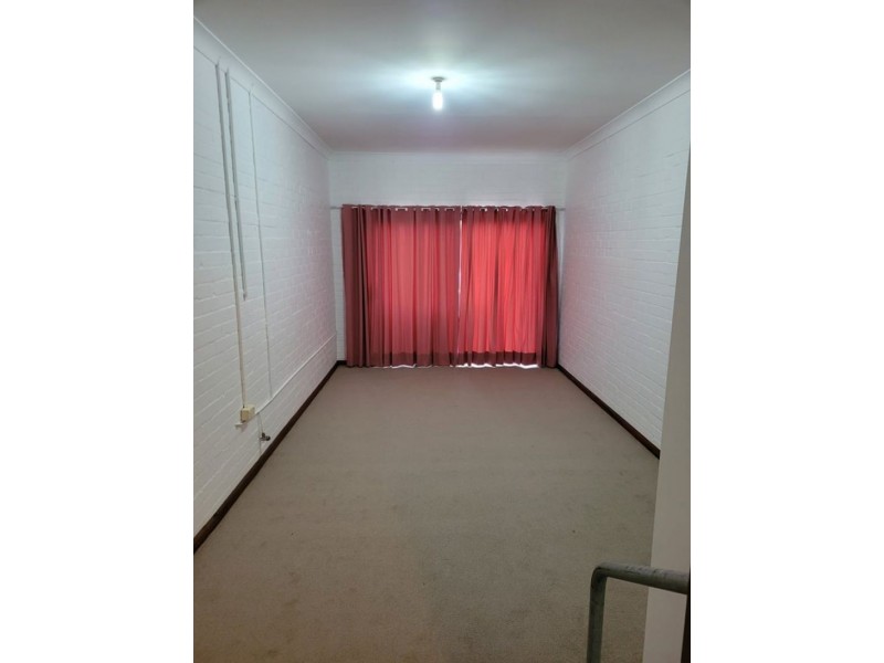 1/199 Nasmyth Street, Young NSW 2594