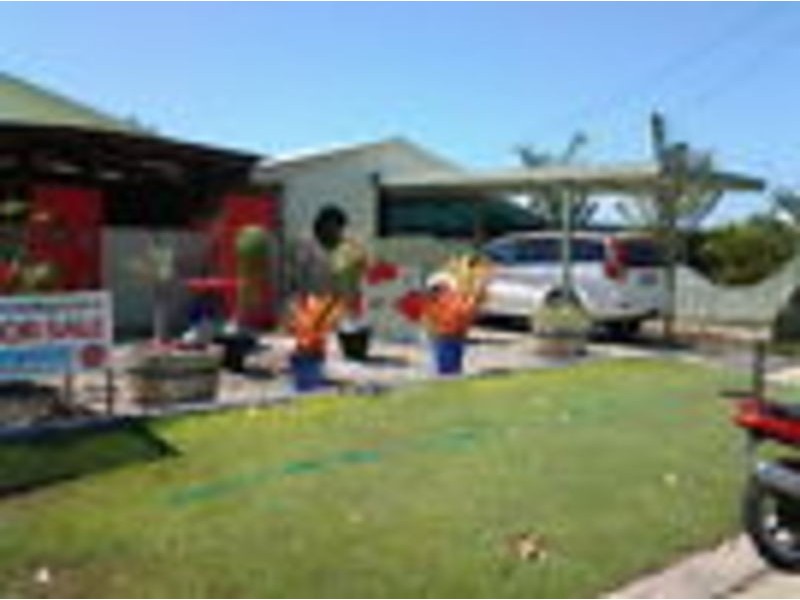 4 Tollington Rd, Bowen QLD 4805