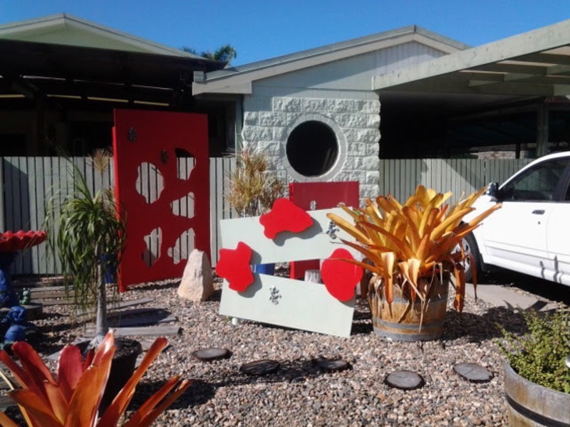 4 Tollington Rd, Bowen QLD 4805