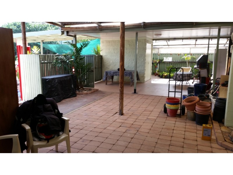 4 Tollington Rd, Bowen QLD 4805