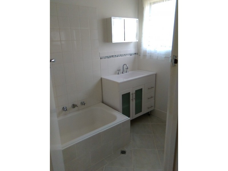8 McRitchie Cres, Whyalla Stuart SA 5608