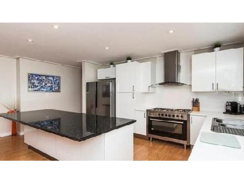 1 Illyarrie avenue, Falcon WA 6210