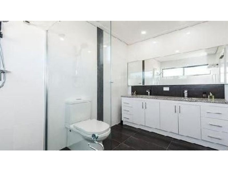 1 Illyarrie avenue, Falcon WA 6210