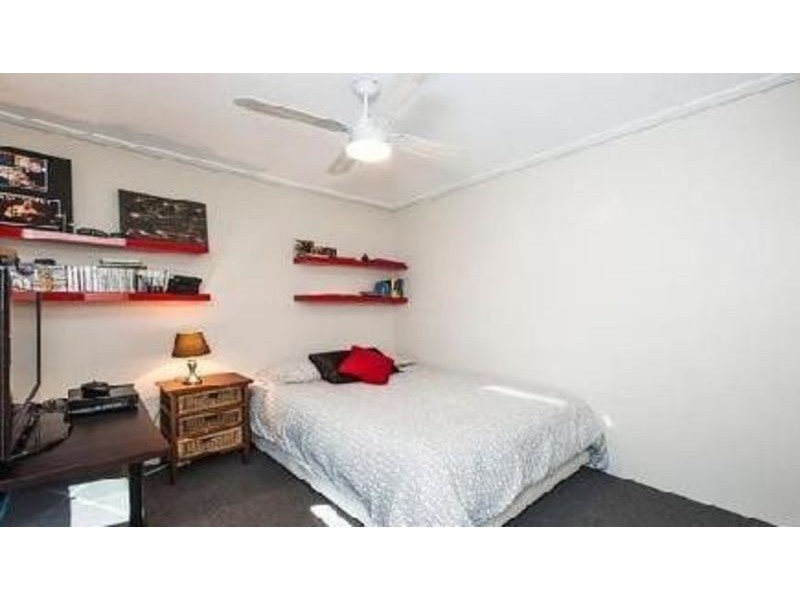 1 Illyarrie avenue, Falcon WA 6210