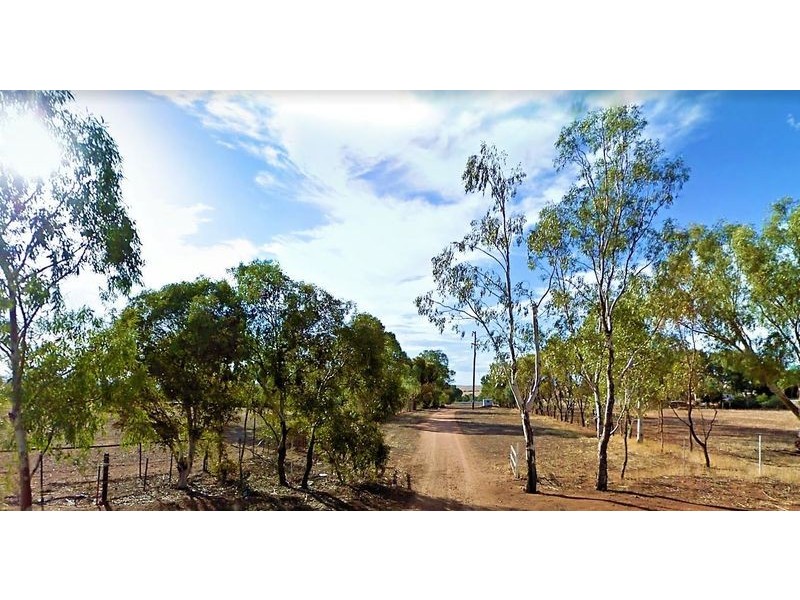 292 Muluckine Rd, Grass Valley WA 6403