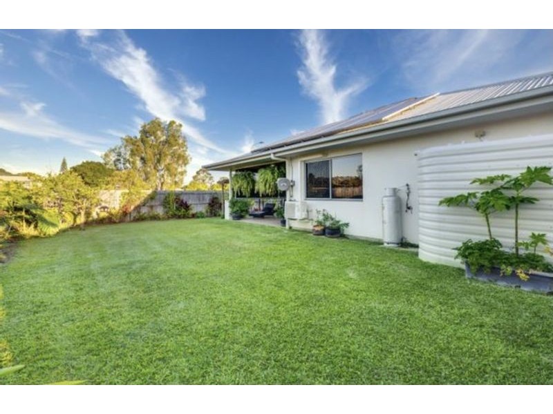 6 Somerset Drv, Andergrove QLD 4740