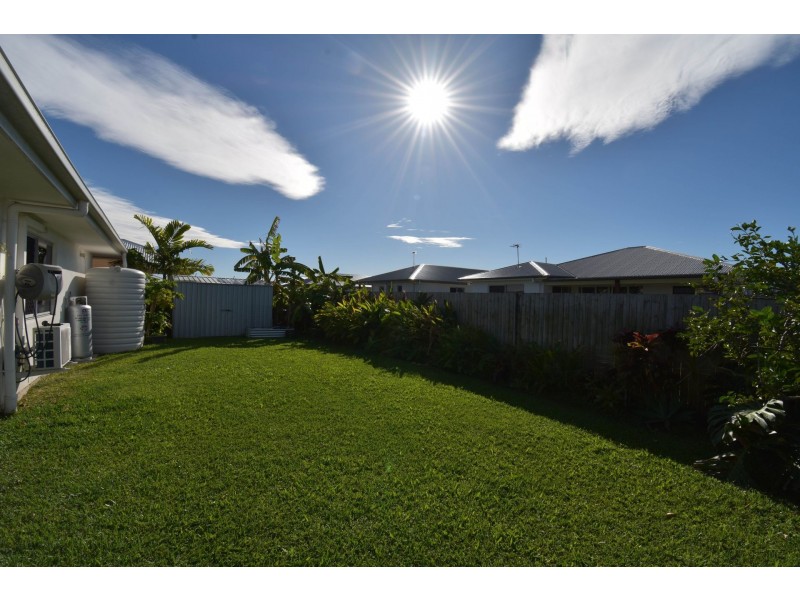6 Somerset Drv, Andergrove QLD 4740