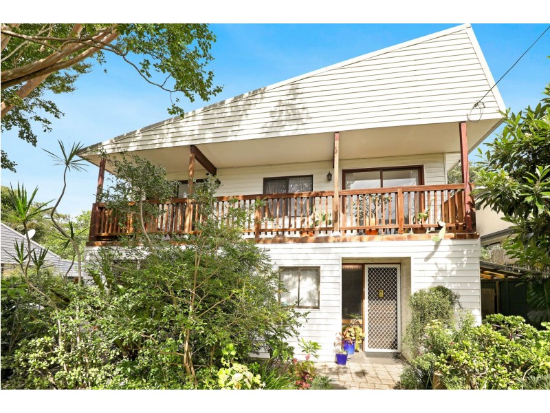 2 Nicholson Rd, Woonona NSW 2517
