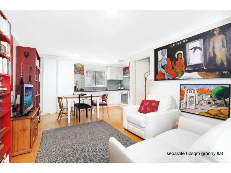 2 Nicholson Rd, Woonona NSW 2517