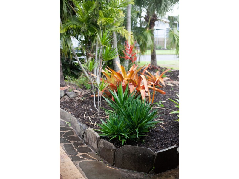 7 Jensen Drive, Urraween QLD 4655