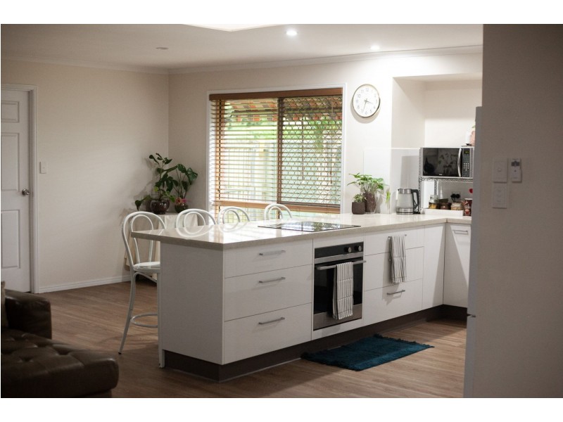 7 Jensen Drive, Urraween QLD 4655