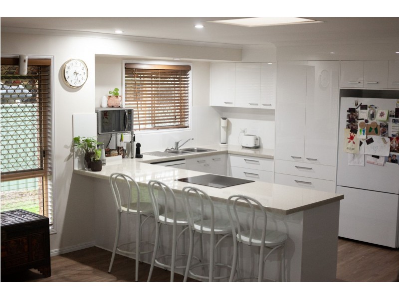 7 Jensen Drive, Urraween QLD 4655