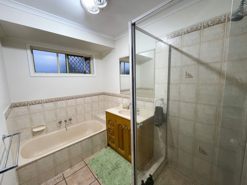 7 Jensen Drive, Urraween QLD 4655