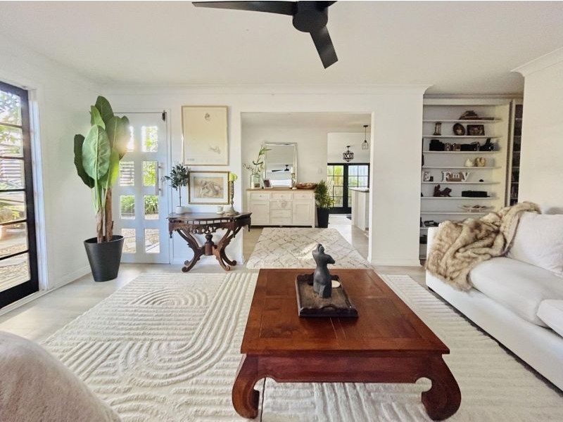 58 Turana St, Coombabah QLD 4216