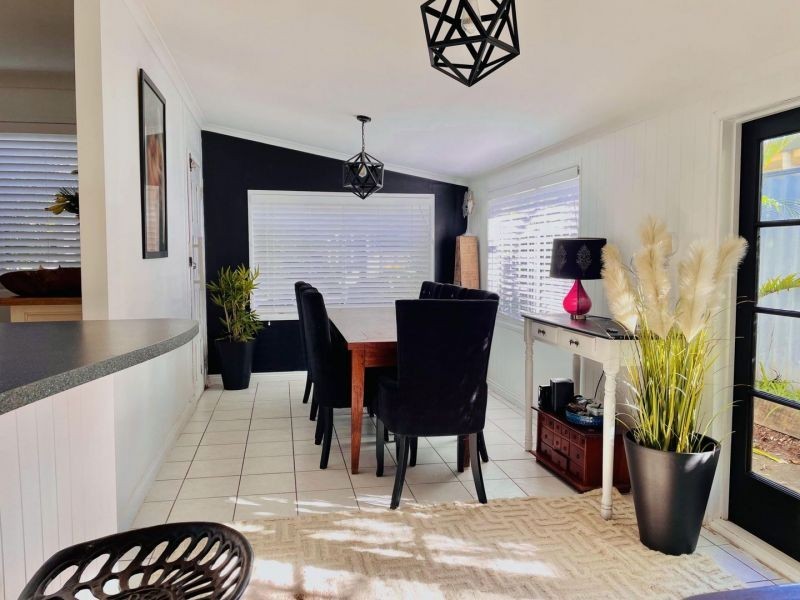 58 Turana St, Coombabah QLD 4216