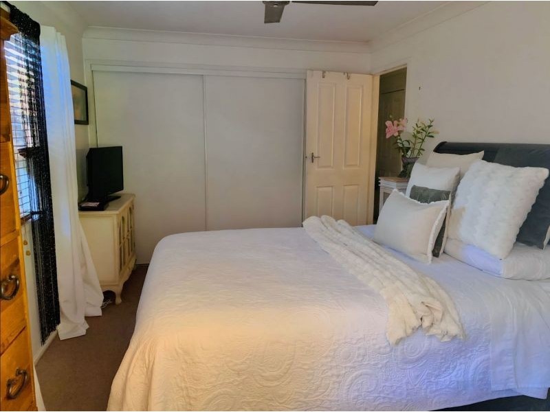 58 Turana St, Coombabah QLD 4216