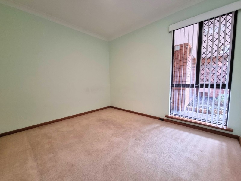 4/7 Dale Place, Booragoon WA 6154