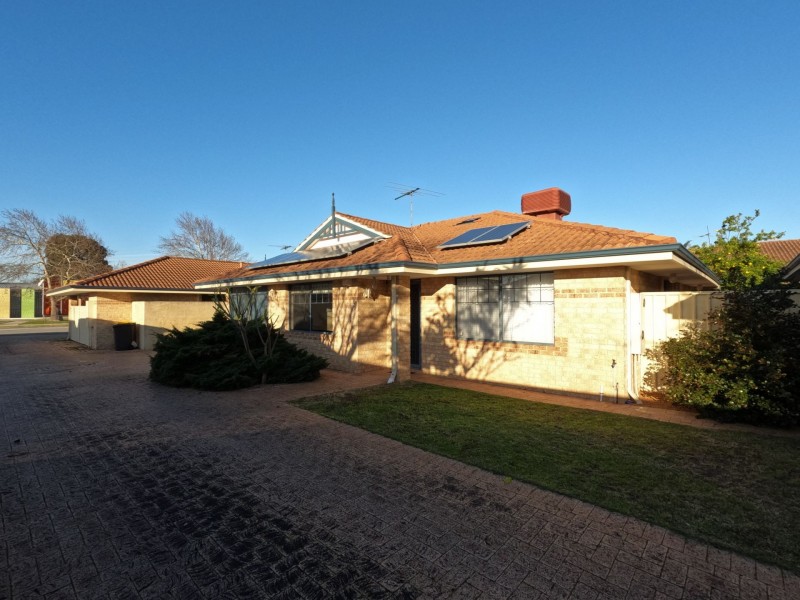 2/5 Bronzewing Street, Huntingdale WA 6110