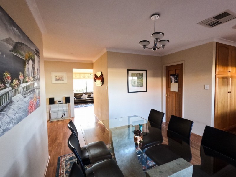 2/5 Bronzewing Street, Huntingdale WA 6110