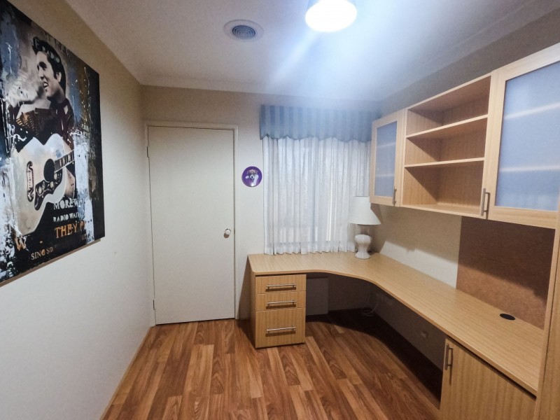 2/5 Bronzewing Street, Huntingdale WA 6110