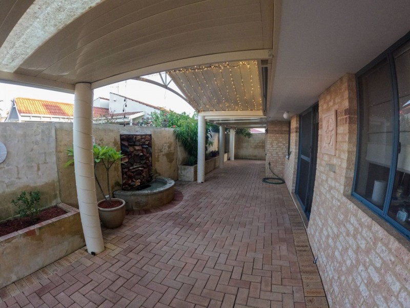 2/5 Bronzewing Street, Huntingdale WA 6110