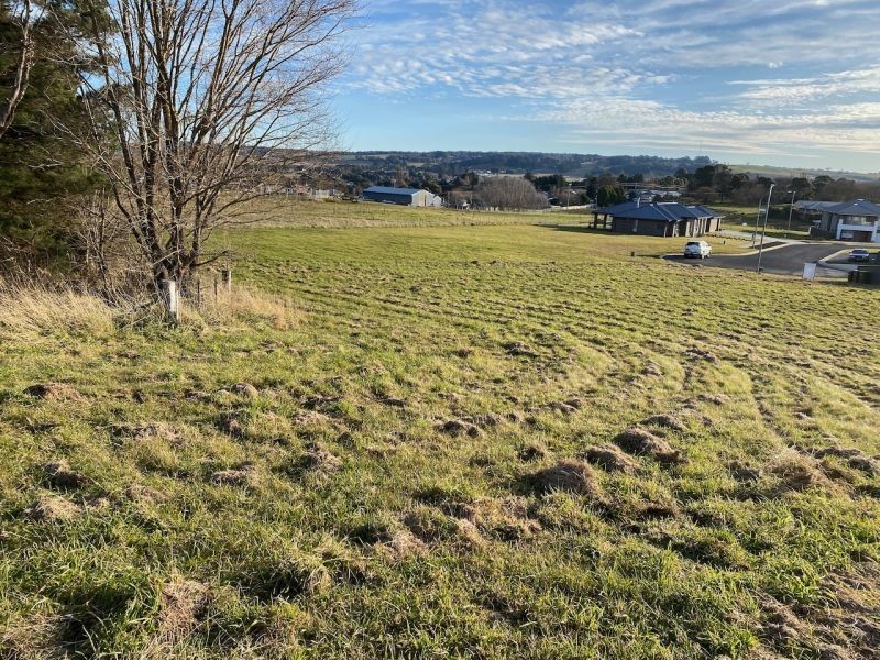 18 Graham Crescent, Crookwell NSW 2583