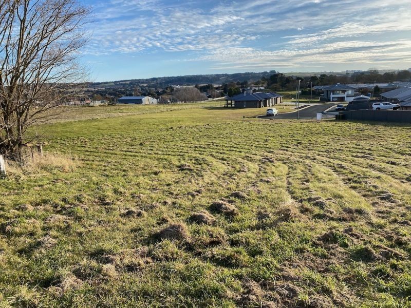 18 Graham Crescent, Crookwell NSW 2583