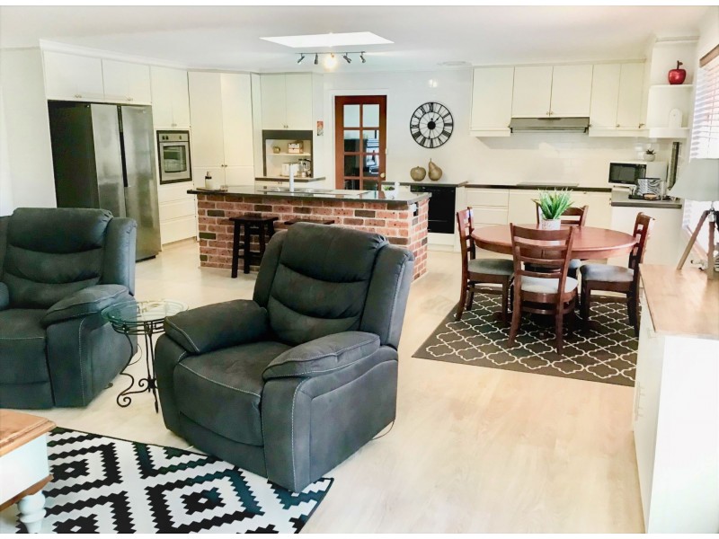 12 William Wilkins Cres, Isaacs ACT 2607