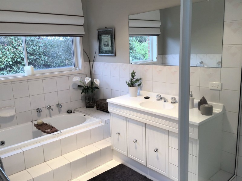 12 William Wilkins Cres, Isaacs ACT 2607