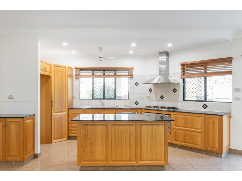 84 Emery Ave, Woodroffe NT 0830