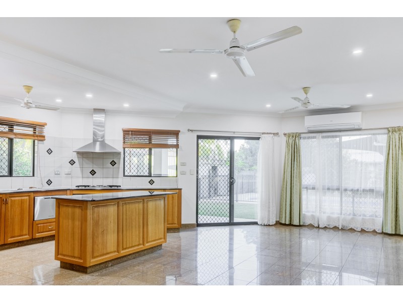 84 Emery Ave, Woodroffe NT 0830