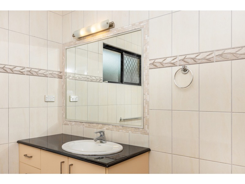 84 Emery Ave, Woodroffe NT 0830