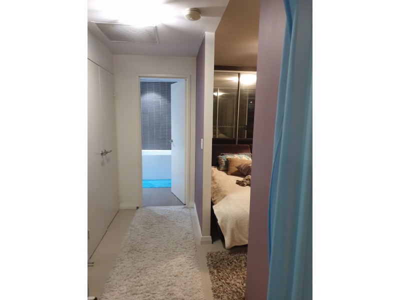 2413/43 Wilson St, Botany NSW 2019