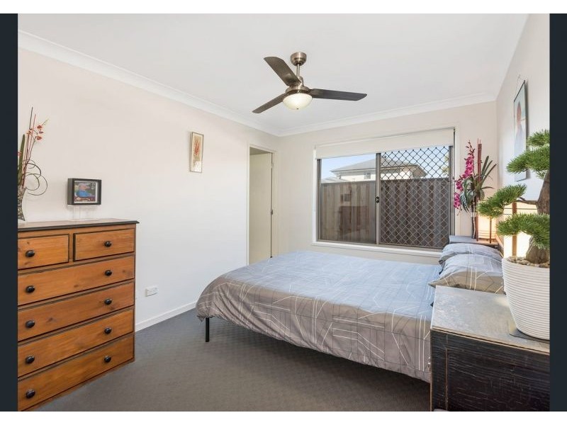 4 Eucalyptus Cres, Ripley QLD 4306