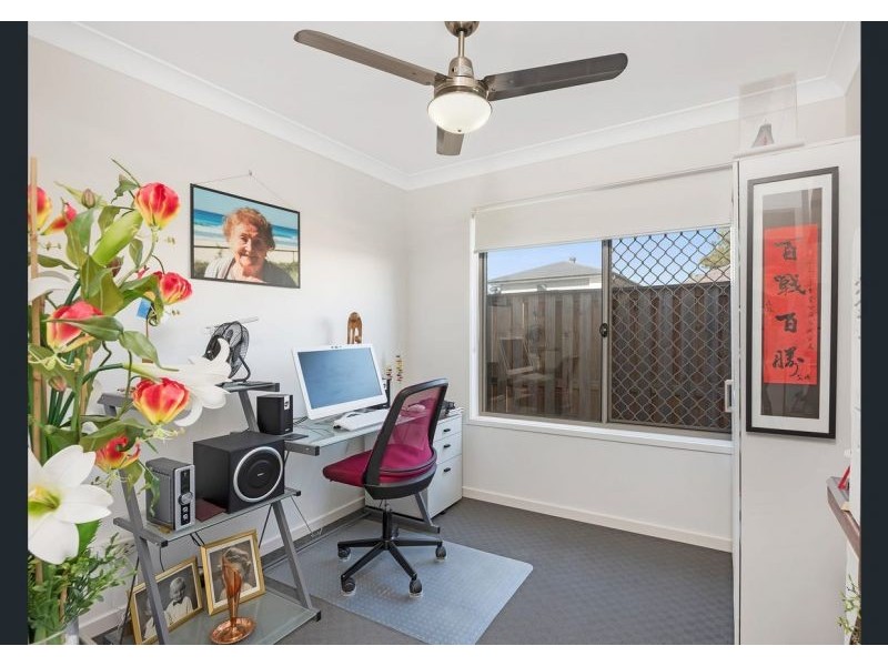 4 Eucalyptus Cres, Ripley QLD 4306