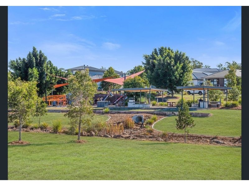 4 Eucalyptus Cres, Ripley QLD 4306