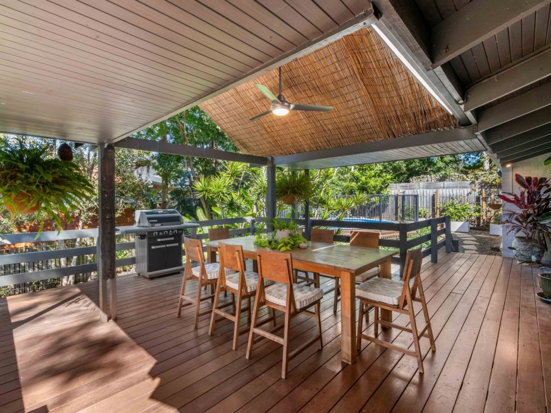 309 Winstanley Street, Carindale QLD 4152