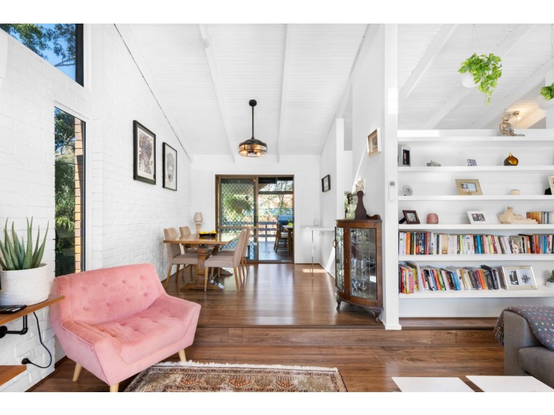 309 Winstanley Street, Carindale QLD 4152