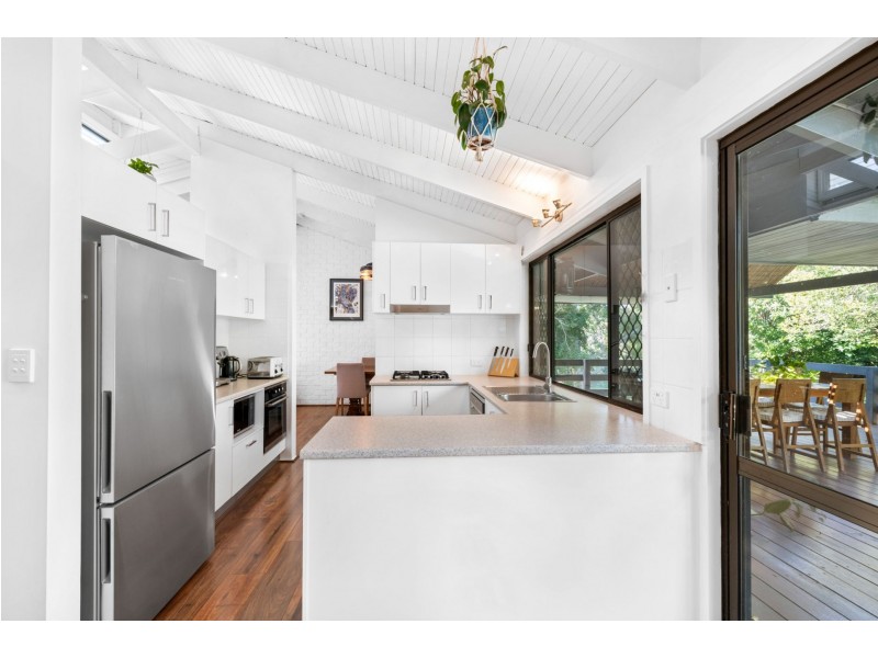 309 Winstanley Street, Carindale QLD 4152