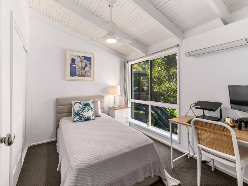 309 Winstanley Street, Carindale QLD 4152