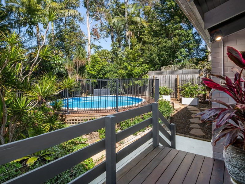 309 Winstanley Street, Carindale QLD 4152