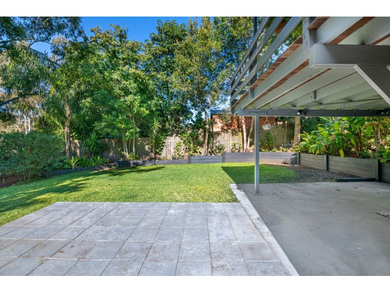 309 Winstanley Street, Carindale QLD 4152