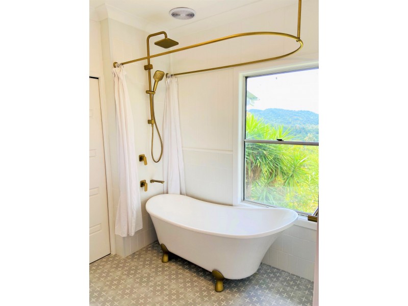 72 Staniland Drive, Strathdickie QLD 4800