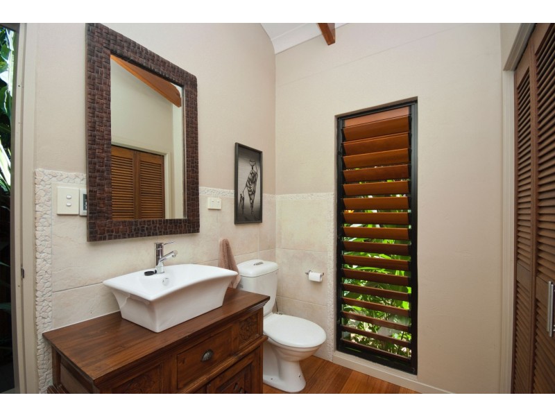 18 Mango Parkway, Nelly Bay QLD 4819